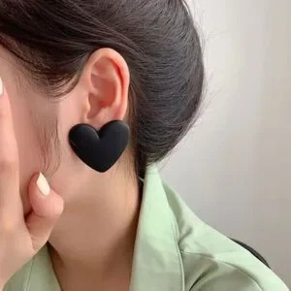 Big?heart acrylic?earrings